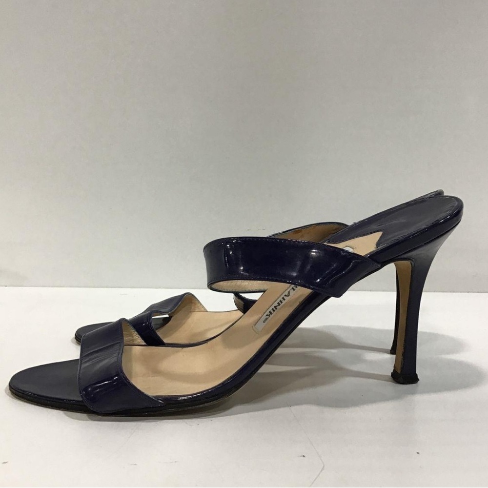 Womenโs Manolo Blahnik Blue Patent Leather Double Strap High Heel Sandal 38.5